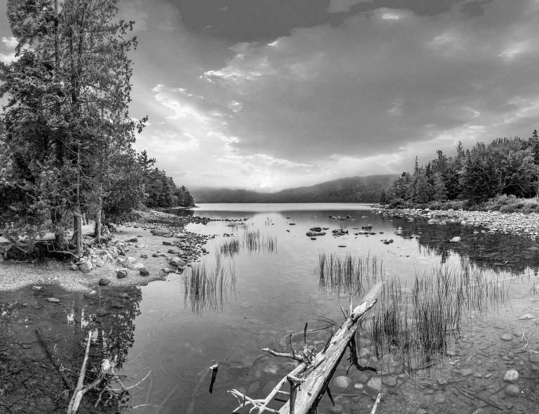 Noah Jigsaw Puzzle Manchester, New Hampshire, USA Skyline at Merrimack River at dusk in black white 1000 pieces