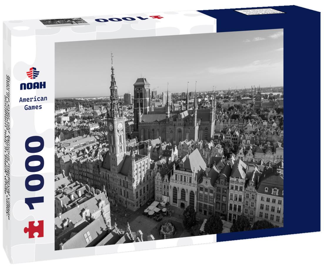 Noah Jigsaw Puzzle Sunrise over old famous medieval village Stilo in Calabria. View on city and valley. Southern Italy in black white 1000 pieces