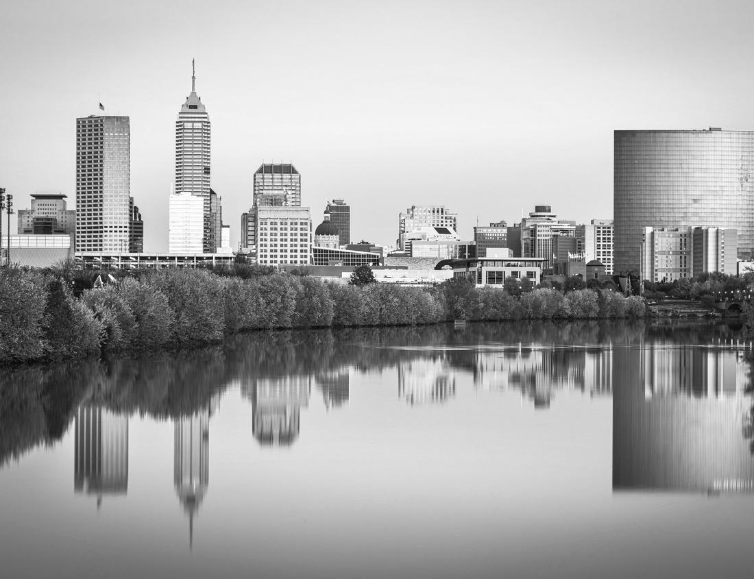 Noah Jigsaw Puzzle Aerial View of Downtown Mason City, Iowa on a dreary Winter Day in black white 1000 pieces
