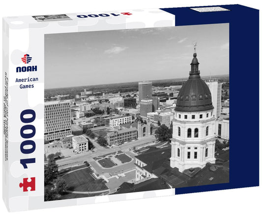 Noah Jigsaw Puzzle Facade of old historic houses from public area in Gelnhausen in black white 1000 pieces