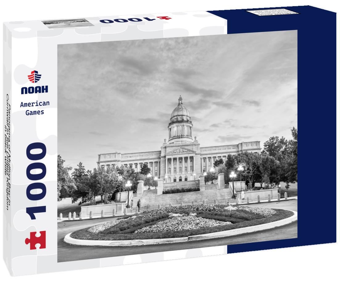 Noah Jigsaw Puzzle Panorama of Mullion Bay in Cornwall in the United Kingdom in black white 1000 pieces