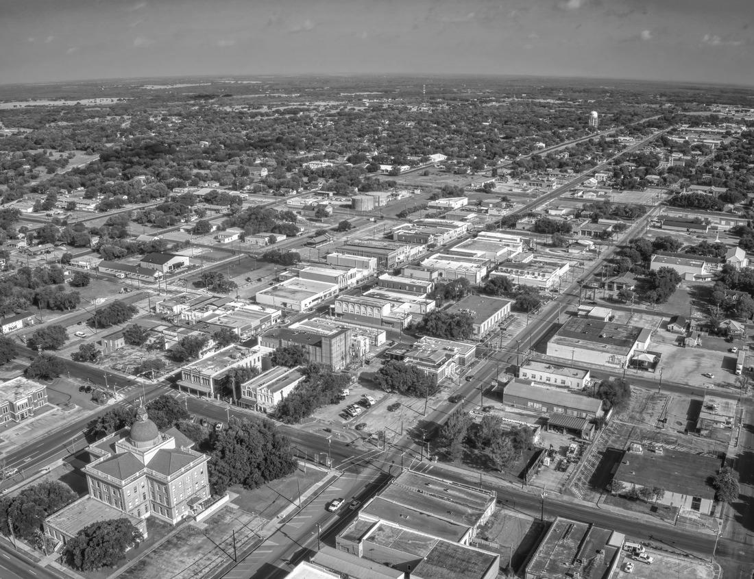 Noah Jigsaw Puzzle Beautiful landscape with waterfall and colorful leaves in the fall bloom. Matsu River, Hachimantai, Iwate Prefecture in black white 1000 pieces