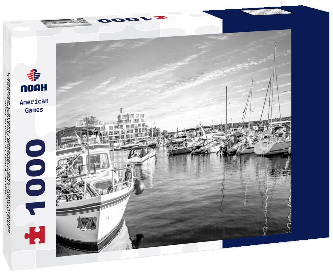 Noah Jigsaw Puzzle Carlsbad Cavern National Park, New Mexico, USA overlooking Rattlesnake Canyon just after sunset in black white 1000 pieces