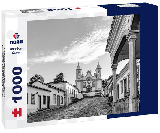 Noah Jigsaw Puzzle Colored street in the French Quarter, in New Orleans, Louisiana. USA in black white 1000 pieces