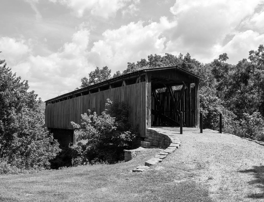 Noah Jigsaw Puzzle Cedar Rapids, city in the state of Iowa, United States of America, as seen across the Cedar River in black white 1000 pieces