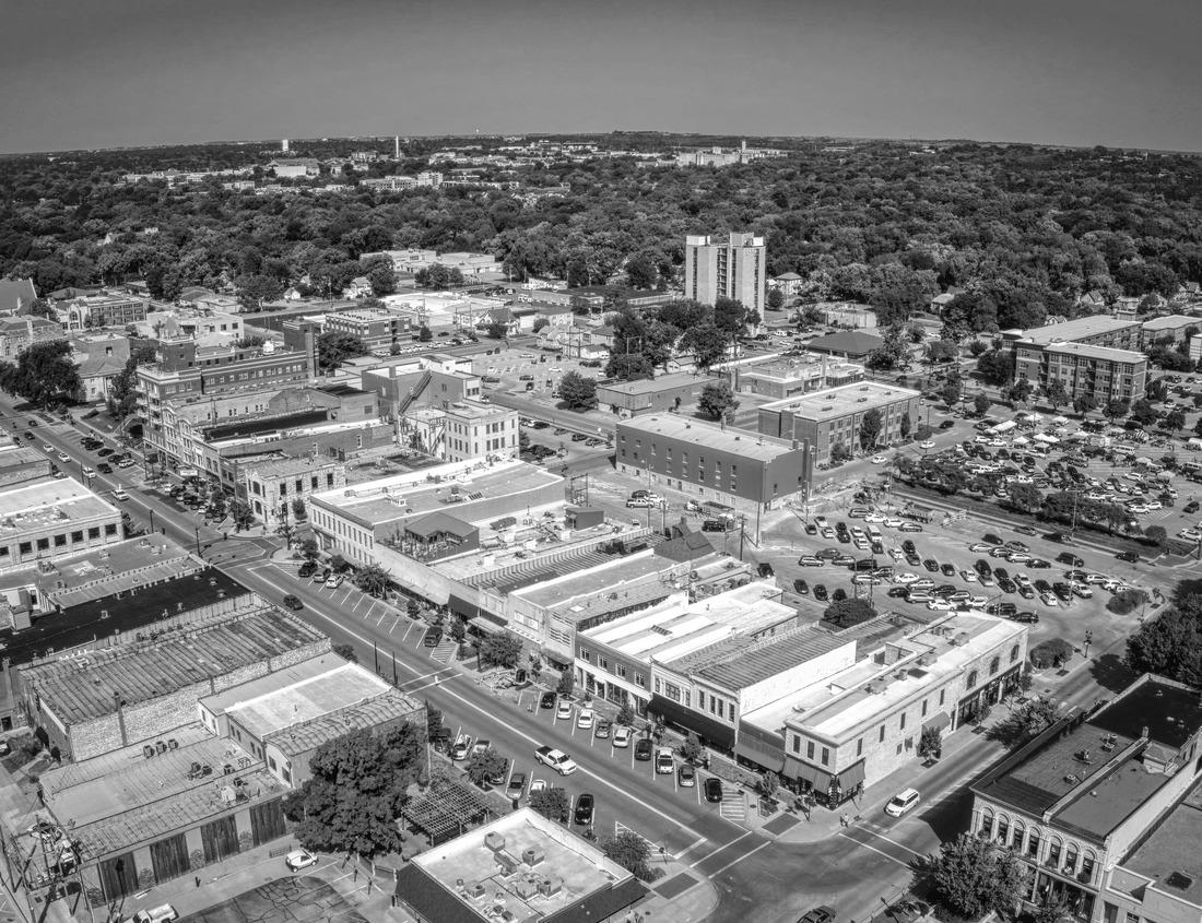 Noah Jigsaw Puzzle Madison, Wisconsin, USA downtown skyline at dusk on Lake Monona in black white 1000 pieces