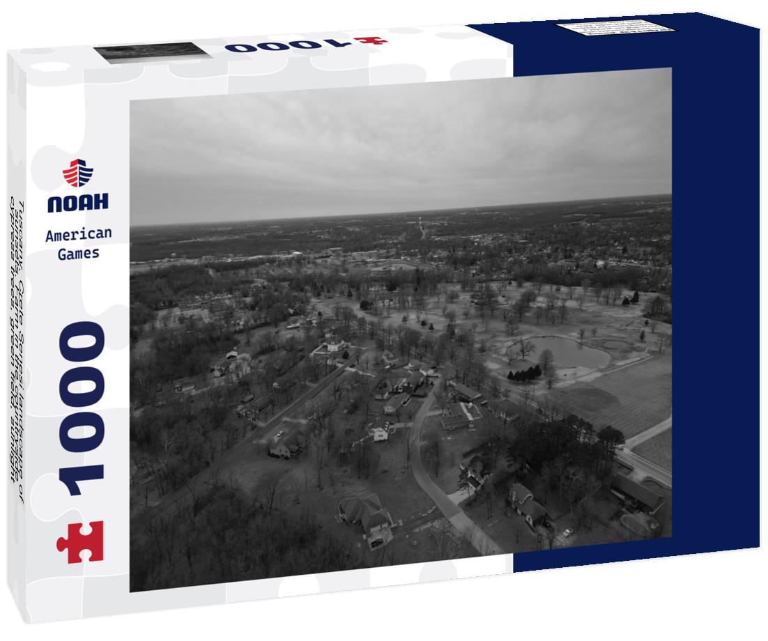 Noah Jigsaw Puzzle Tuscany, Crete Senesi landscape of sunsets. Farm in the countryside, cypress trees, green field, sunlight and clouds. Italy in black white 1000 pieces