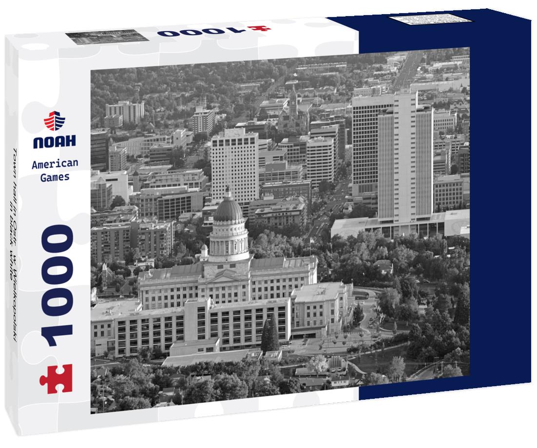 Noah Jigsaw Puzzle Town hall in Ostrów Wielkopolski in black white 1000 pieces