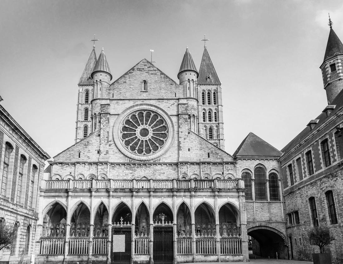 Noah Jigsaw Puzzle The facade of Notre-Dame de Tournai with towers is in Tournai, Belgium. in black white 1000 pieces