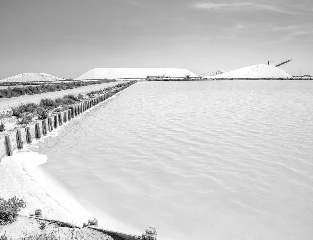 Noah Jigsaw Puzzle City view of Quebec City on the St Lawrence River and colorful sky at dusk in black white 1000 pieces