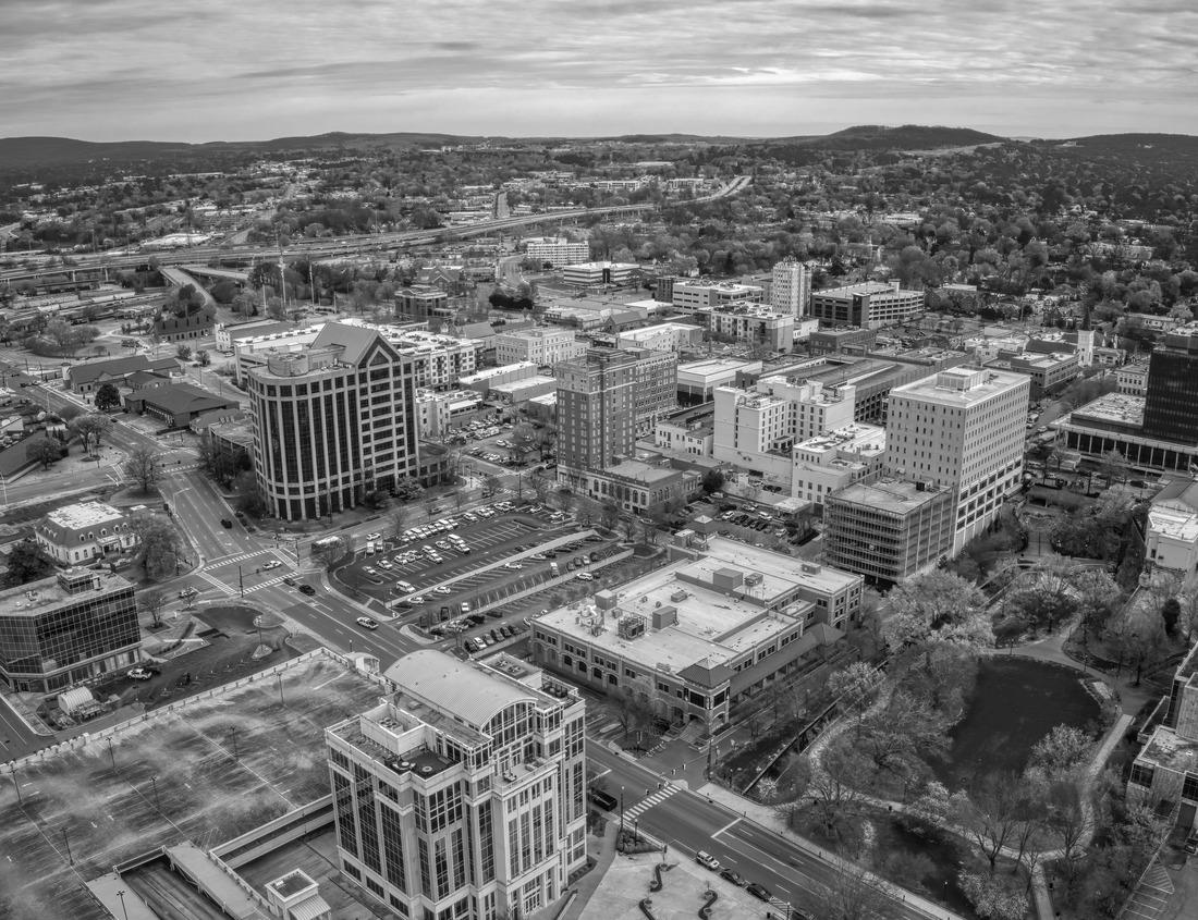 Noah Jigsaw Puzzle El Paso, Texas, USA downtown city skyline at dusk with Juarez, Mexico in the distance in black white 1000 pieces