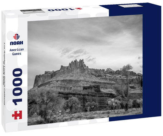 Noah Jigsaw Puzzle Los Angeles Long Beach California in black white 1000 pieces