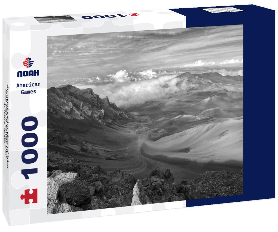 Noah Jigsaw Puzzle An overlooking view of 'aiea loop trail in hawaii USA in black white 1000 pieces