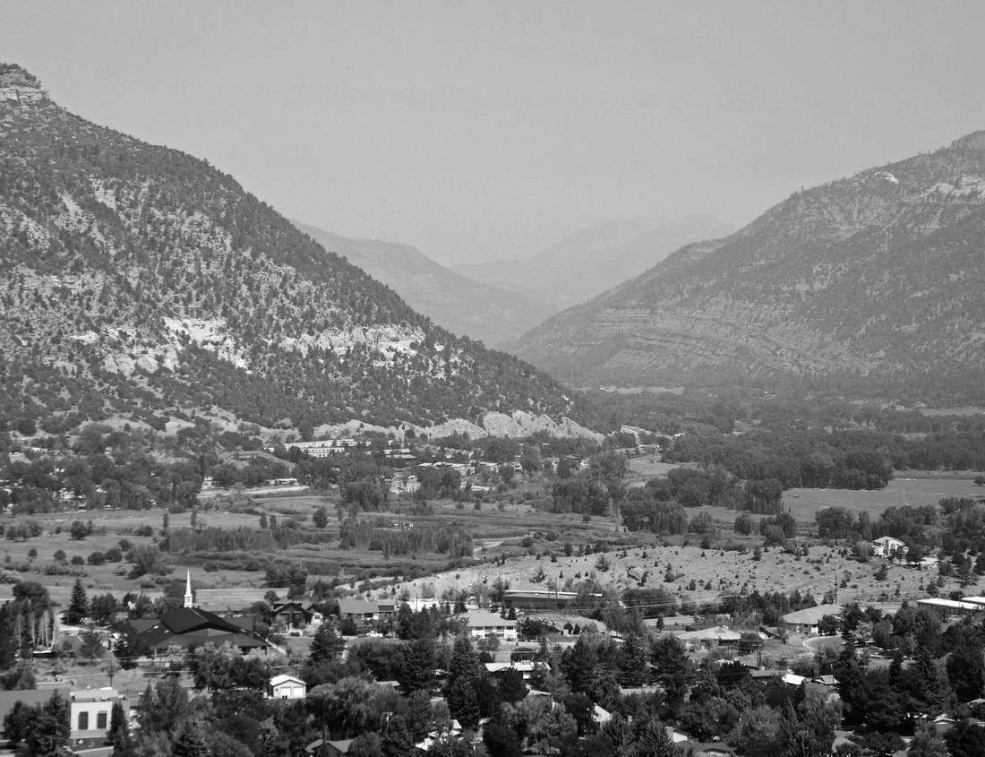 Noah Jigsaw Puzzle Glacier National Park in the Rocky Mountain Range of Montana in black white 1000 pieces