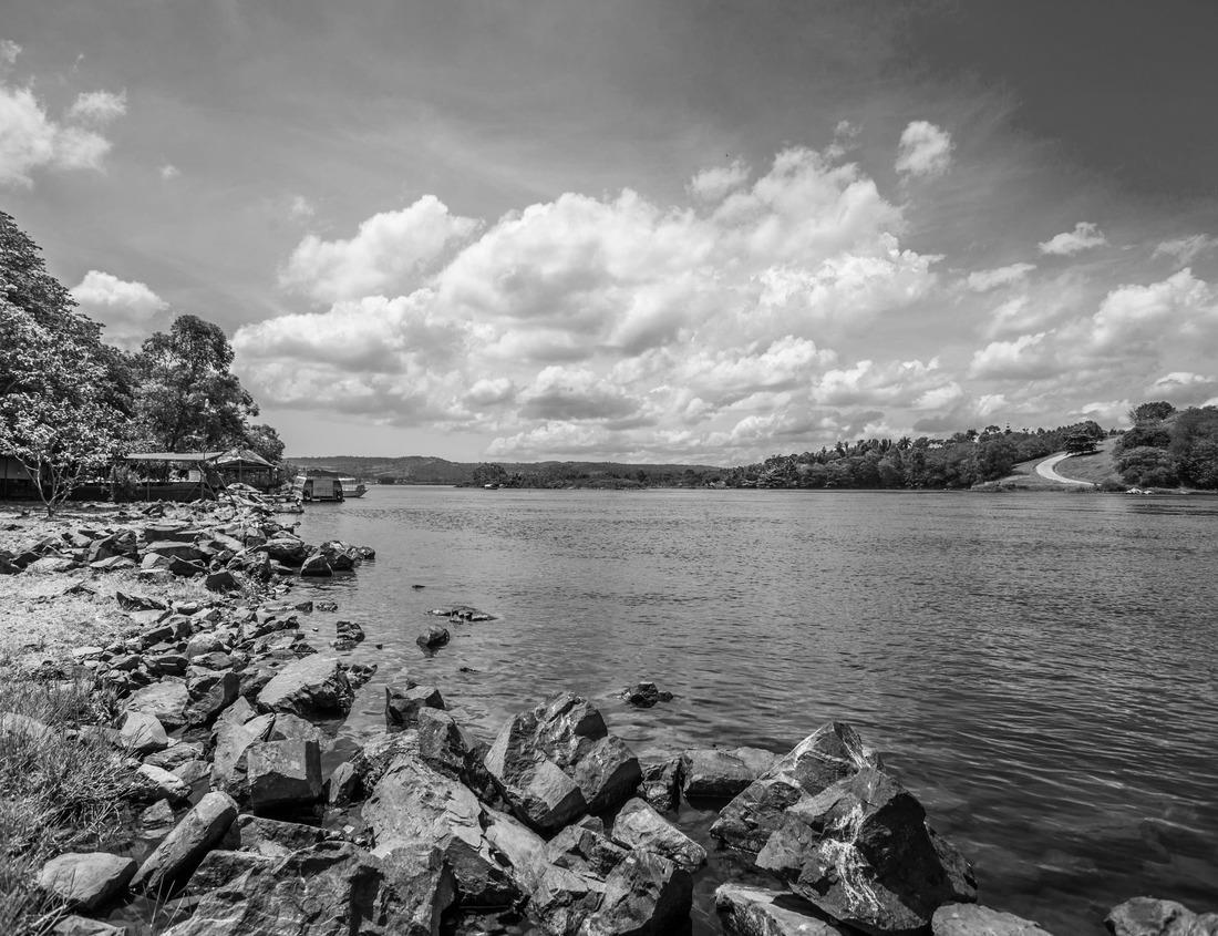 Noah Jigsaw Puzzle Los Angeles skyline sunset panorama in black white 1000 pieces