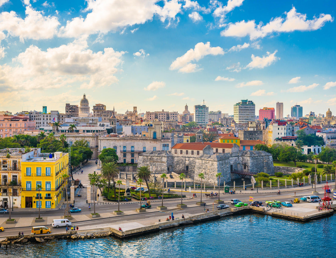 Noah Jigsaw Puzzle Havana, Cuba downtown skyline on the Malecon 1000 pieces