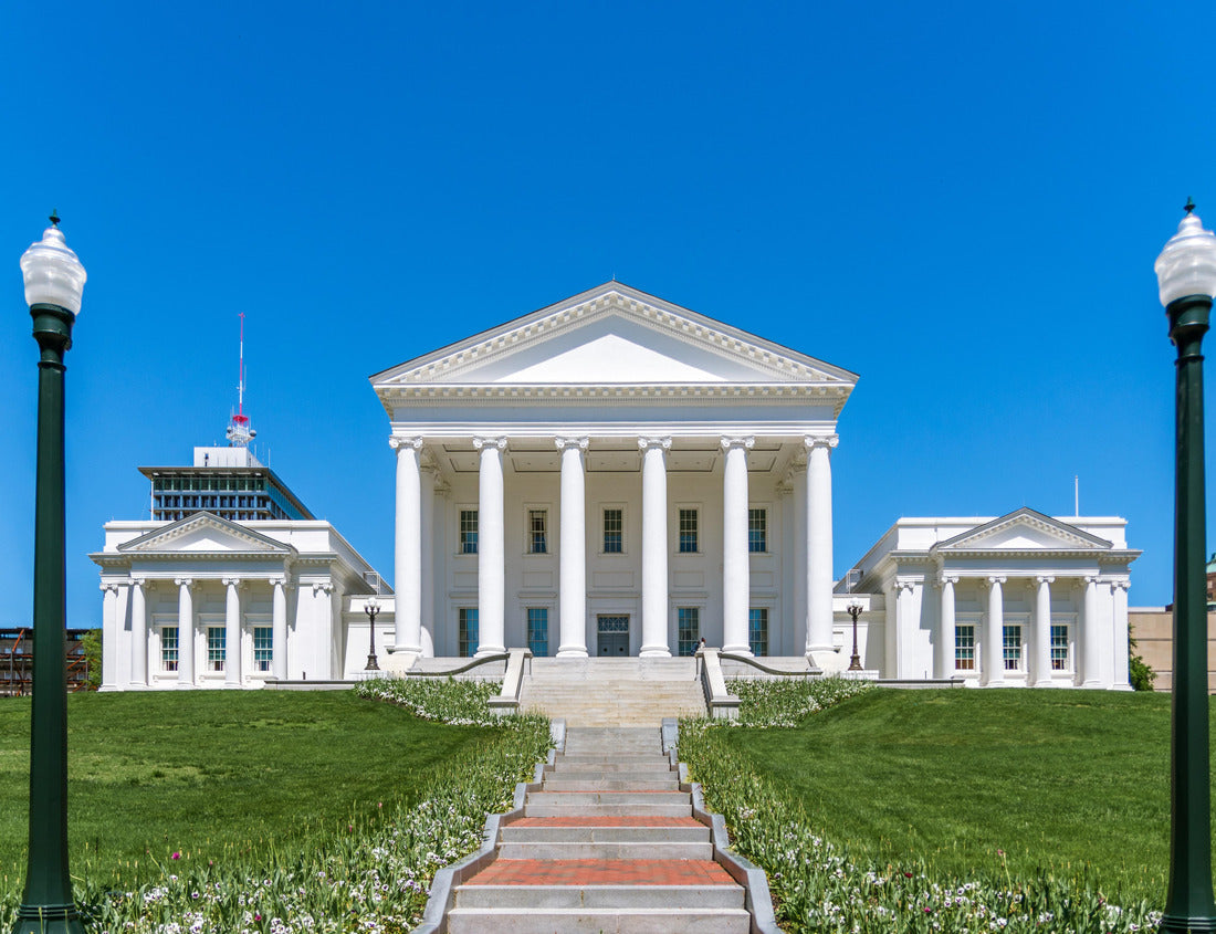 Noah Jigsaw Puzzle Front of the Virginia State Capital Building 1000 pieces