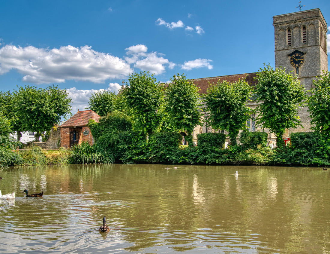 Noah Jigsaw Puzzle Duck pond and church in the village of Haddenham on a summer's day 1000 pieces