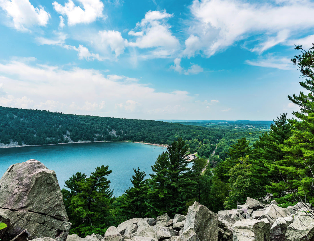 Noah Jigsaw Puzzle East Bluff trail in Devil's Lake State Park near Baraboo, Wisconsin, USA overlooking the majestic view of the serene body of water and rolling hills in the Midwest 1000 pieces