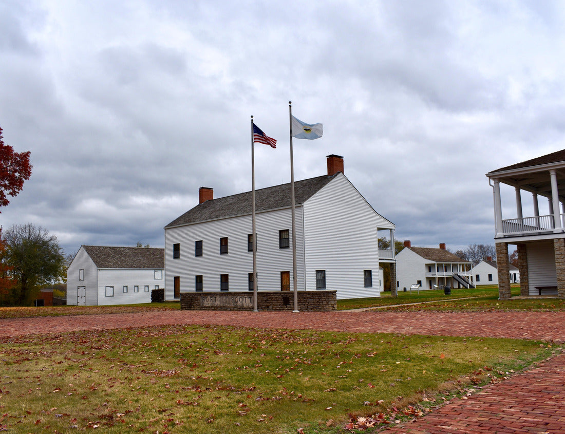 Noah Jigsaw Puzzle Fort Scott National Historic Site, Kansas 1000 pieces