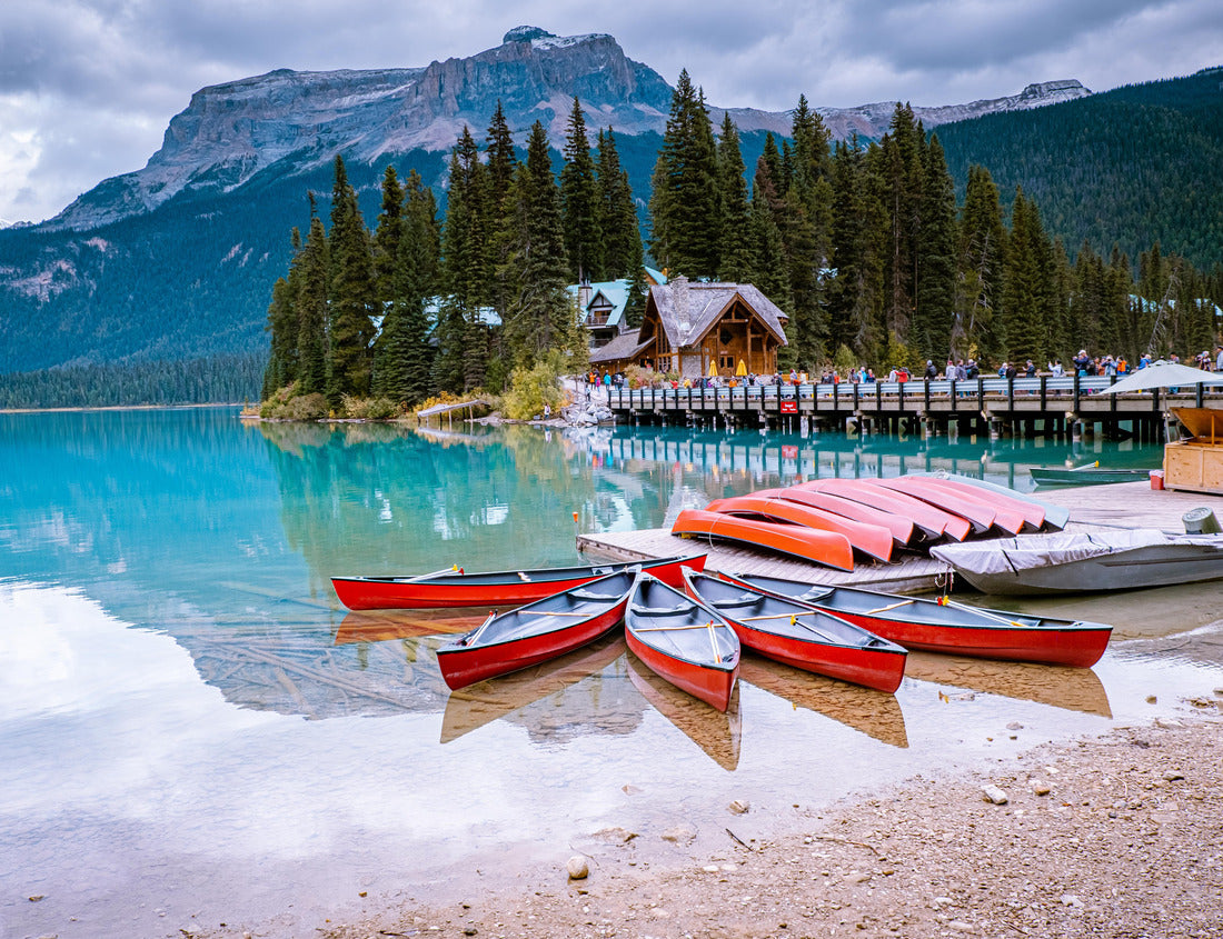 Noah Jigsaw Puzzle Emerald lake Yoho national park Canada British Colombia 1000 pieces