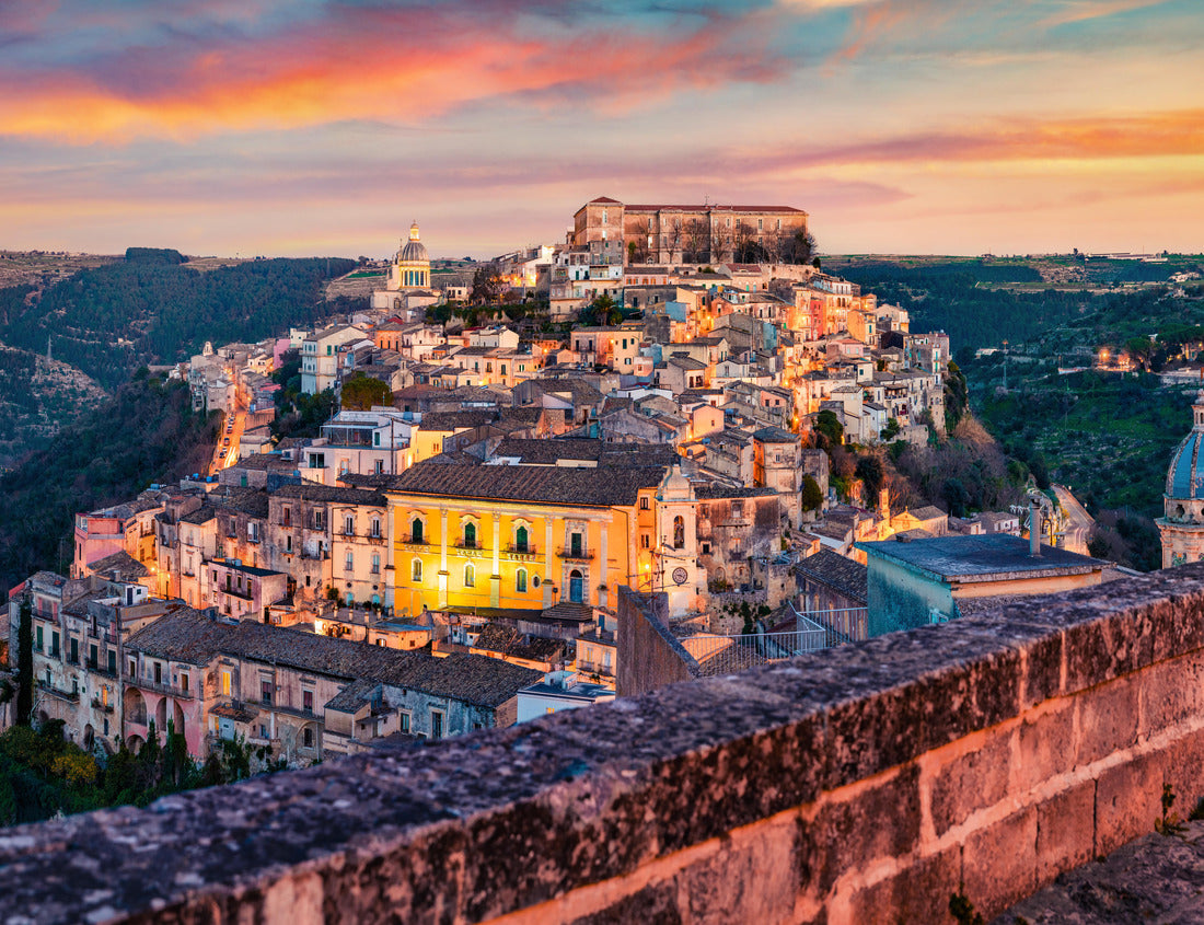 Noah Jigsaw Puzzle Captivating summer cityscape of Ragusa town with Palazzo Cosentini and Duomo di San Giorgio church on background. Colorful sunset in Sicily, Italy 1000 pieces