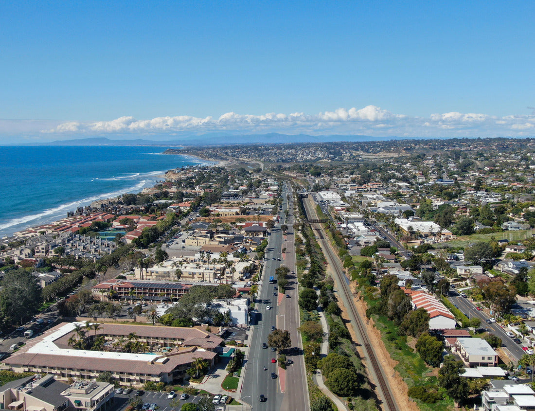 Noah Jigsaw Puzzle Aerial view of Solana Beach with Pacific Ocean on sunny days, coastal town in San Diego County, California. USA 1000 pieces