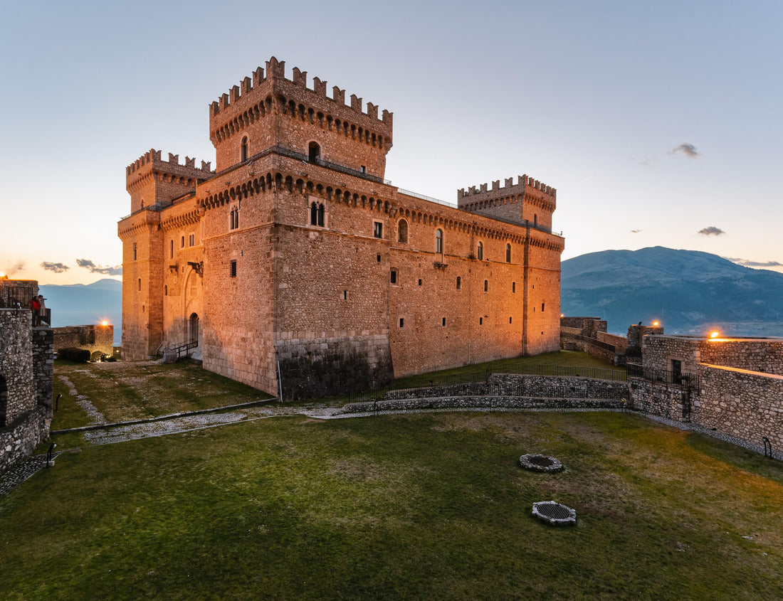Noah Jigsaw Puzzle Celano, Italy - A hill town in the Province of L'Aquila, Abruzzo region, next to the town of Avezzano, with the medieval stone castle Piccolomini, now a public museum 1000 pieces