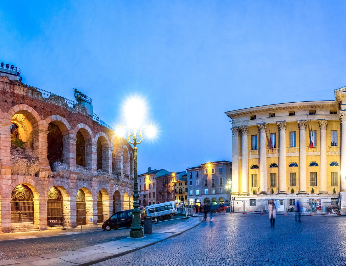Noah Jigsaw Puzzle Arena and Palazzo Barbieri in Verona Italy 1000 pieces