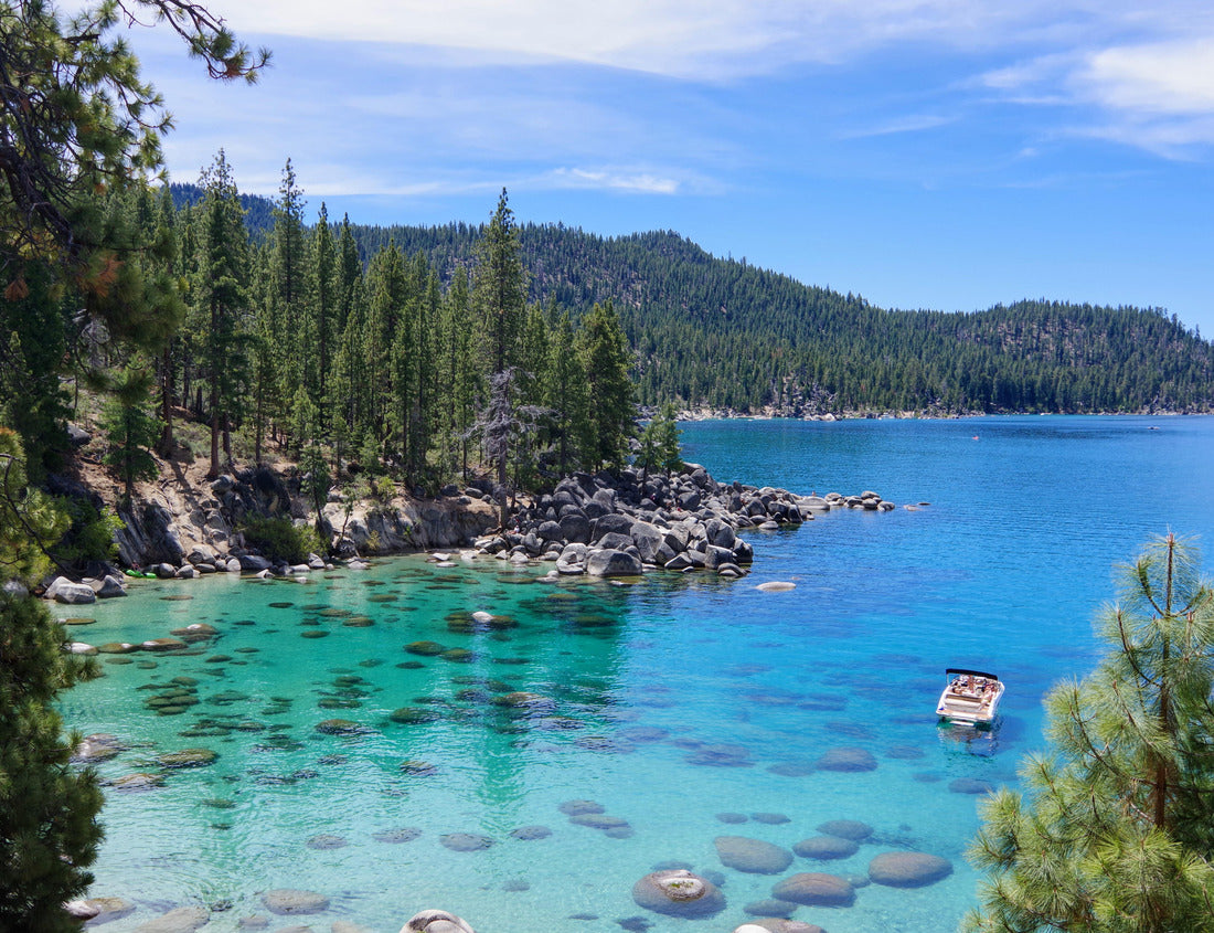 Noah Jigsaw Puzzle Lake Tahoe from the Nevada side on a clear, sunny day 1000 pieces