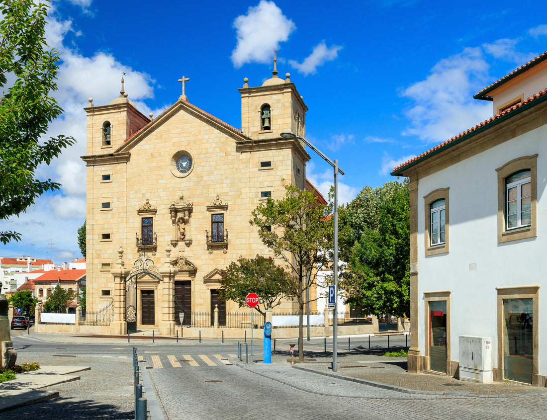 Noah Jigsaw Puzzle Main facade of the São Miguel church, Castelo Branco cathedral in Portugal, on a sunny spring day 1000 pieces