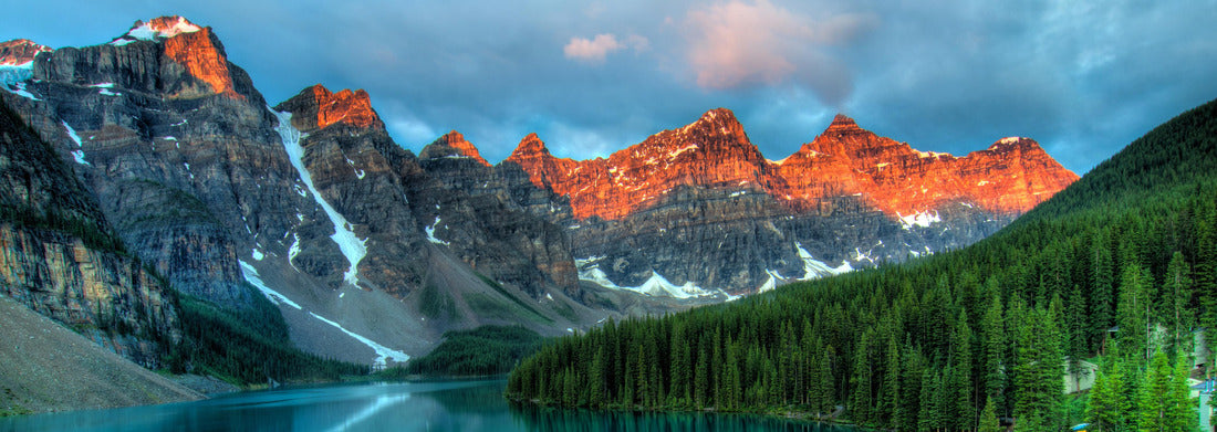 Noah Jigsaw Puzzle At the peak of color during the morning sunrise at Moraine Lake in Banff National Park panorama 1000 pieces