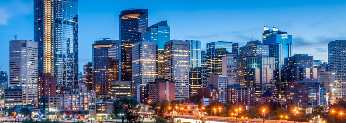Noah Jigsaw Puzzle Calgary skyline at night with Bow River and Center Street Bridge panorama 1000 pieces