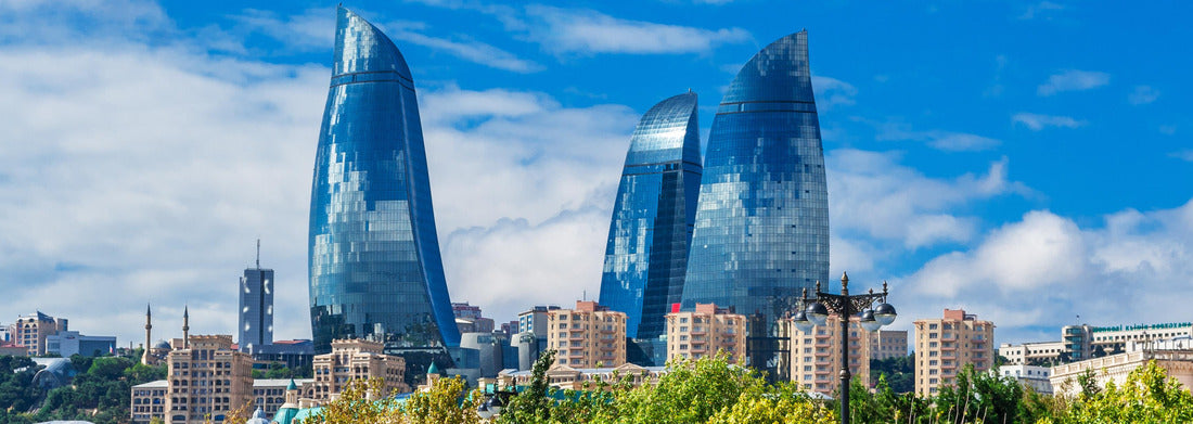 Noah Jigsaw Puzzle Flame towers in the cityscape of Baku Panorama 1000 Pieces