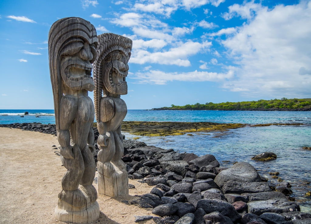 Hawaiian style wood carving Pu?uhonua O Honaunau National Historical Park, Big Island, Hawaii