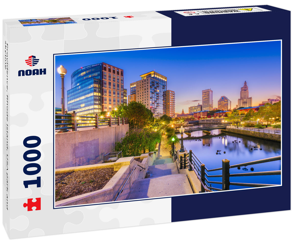 Providence, Rhode Island, USA park and skyline