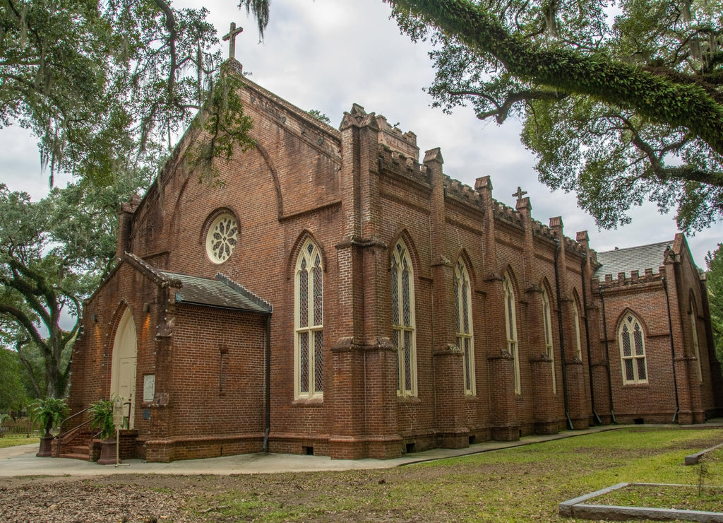Historical Grace Episcopal Church built in 1860 on Ferdinand Street in St. Francisville, West Feliciana Parish, Louisiana, USA