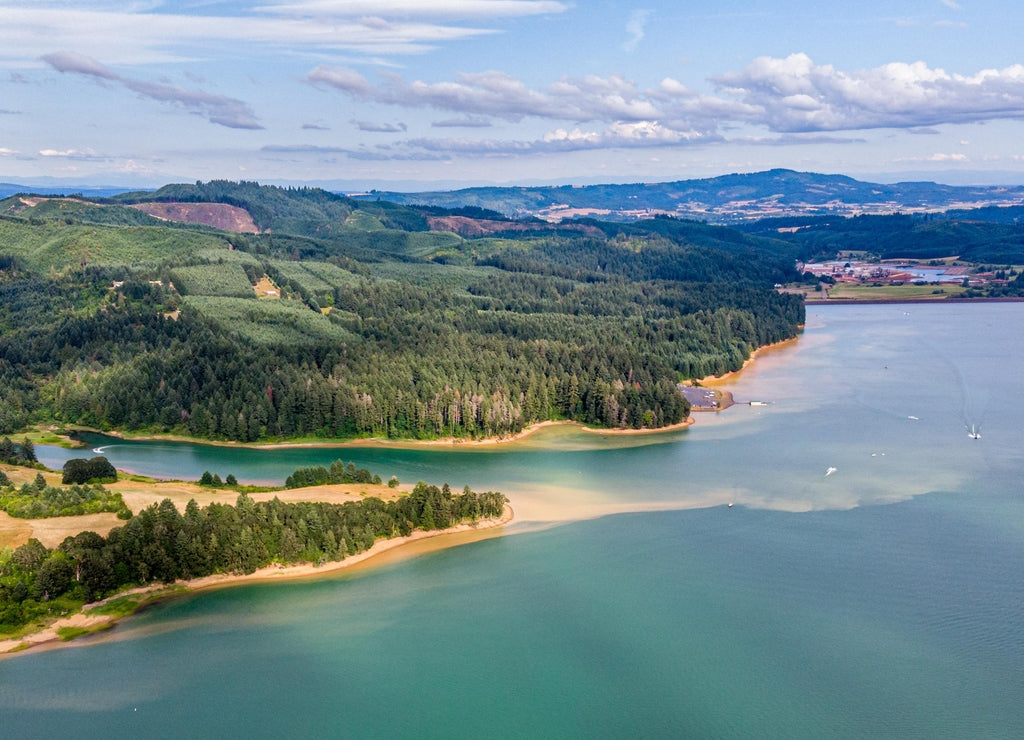 Henry Hagg Lake - artificial lake in Washington County, northwest Oregon - a popular place for picnicking, boating and other summer activities