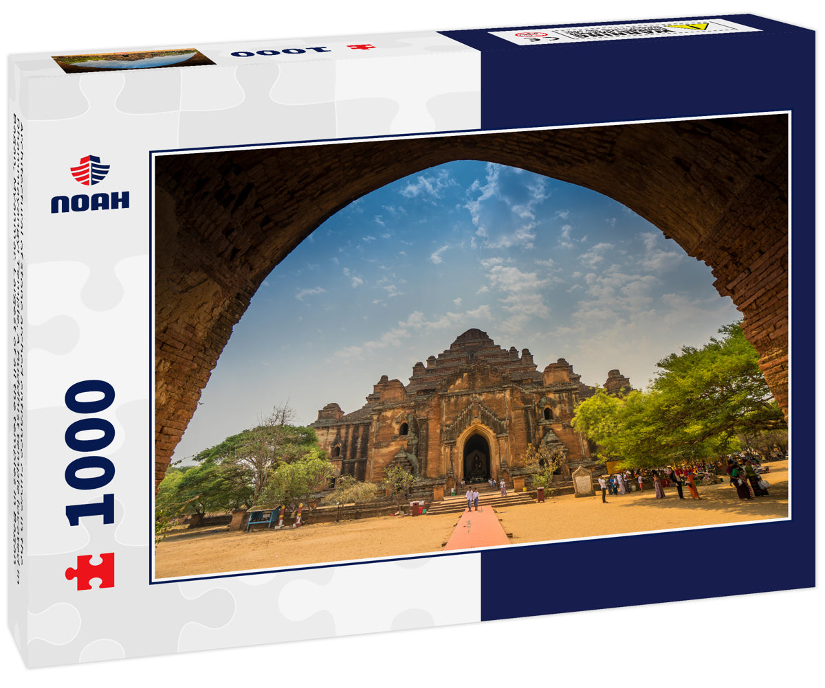 Architectural of stone arched entrance curve in the Dhammayangyi Temple, A Buddhist temple located in Bagan, Myanmar. Largest of all the temples in Bagan