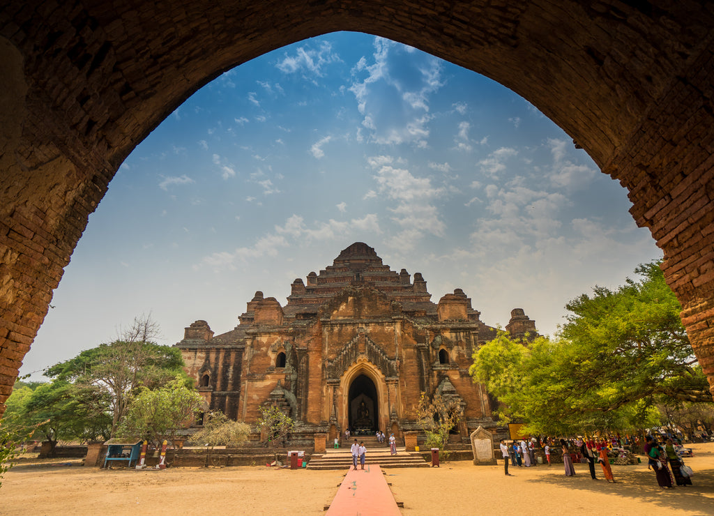 Architectural of stone arched entrance curve in the Dhammayangyi Temple, A Buddhist temple located in Bagan, Myanmar. Largest of all the temples in Bagan