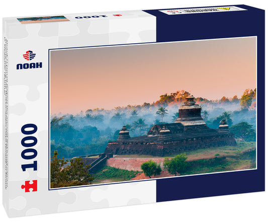 Mrauk U (small Bagan) the ancient Rakhaing capital. Sunrise above the Dukkanthein Paya temple in Mrauk U. Myanmar (Burma)