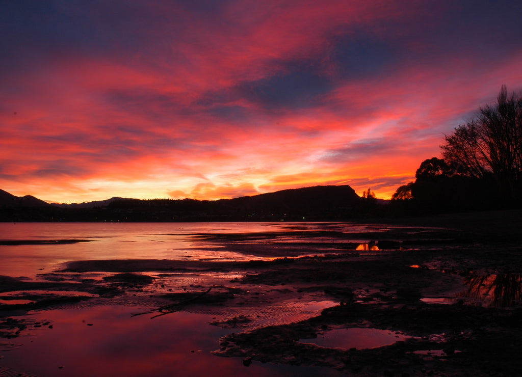 Sunset over Lake Wanaka South Island New Zealand
