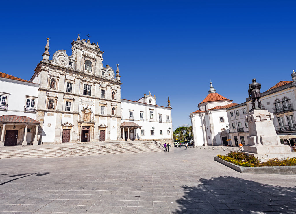 Sa da Bandeira Square with a view of the Santarem See Cathedral aka Nossa Senhora da Conceicao Church, built in the 17th century Mannerist style. Portugal