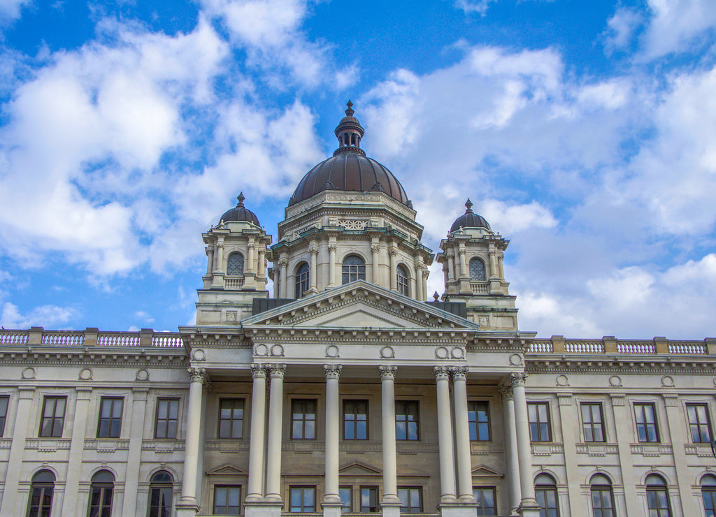 Exterior daytime stock photo of Onondaga County Courthouse in Syracuse New York on sunny day