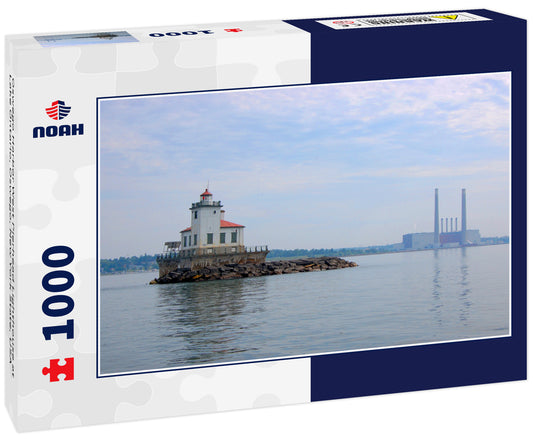 Oswego Harbor West Pierhead Lighthouse at Lake Ontario, Oswego, New York State, USA