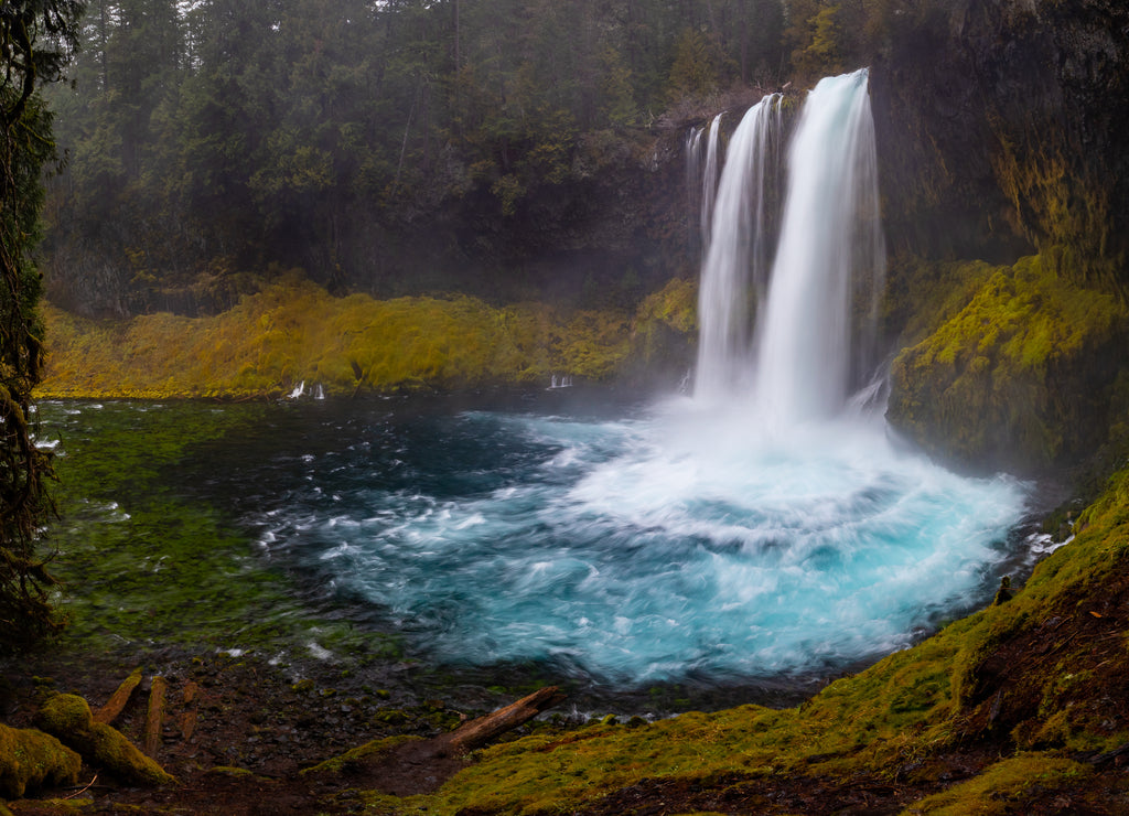 Koosah falls on Mackenzie river in the cascades in Oregon