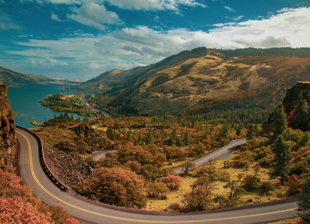 Historic Rowena Crest Road by Columbia Gorge, Oregon, USA