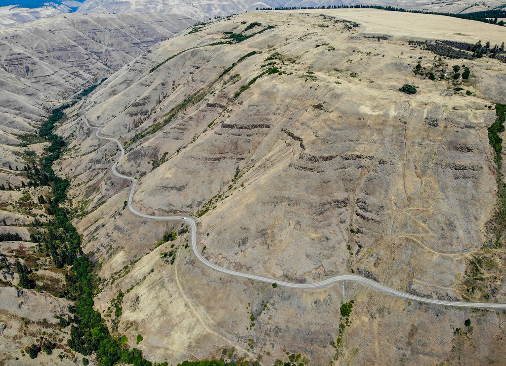 Rattlesnake Pass on the Lewiston Highway between Oregon and Washington