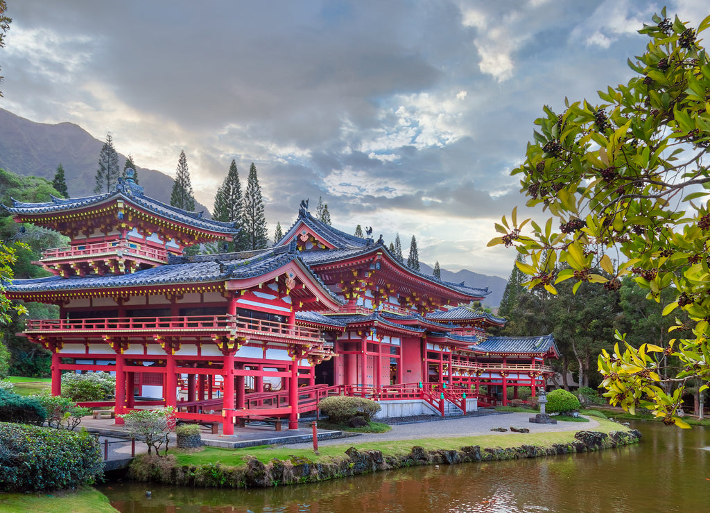 Byodo-In Temple at the Valley of the Temples (Oahu, Hawaii)