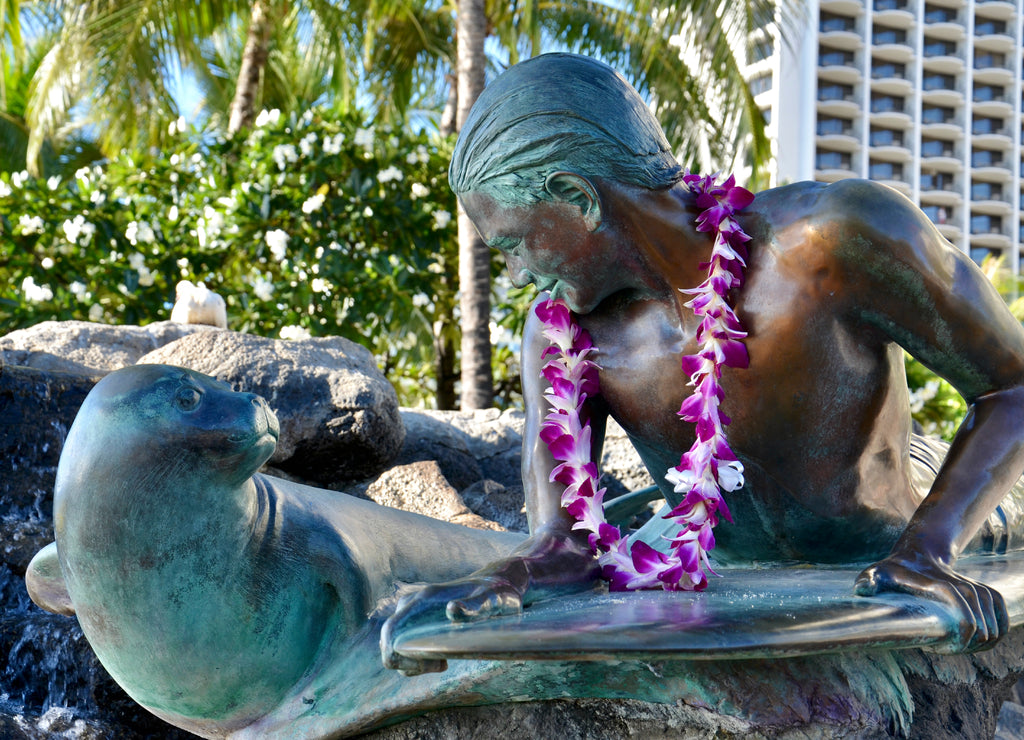 Makua and Kila statue in Waikiki Hawaii